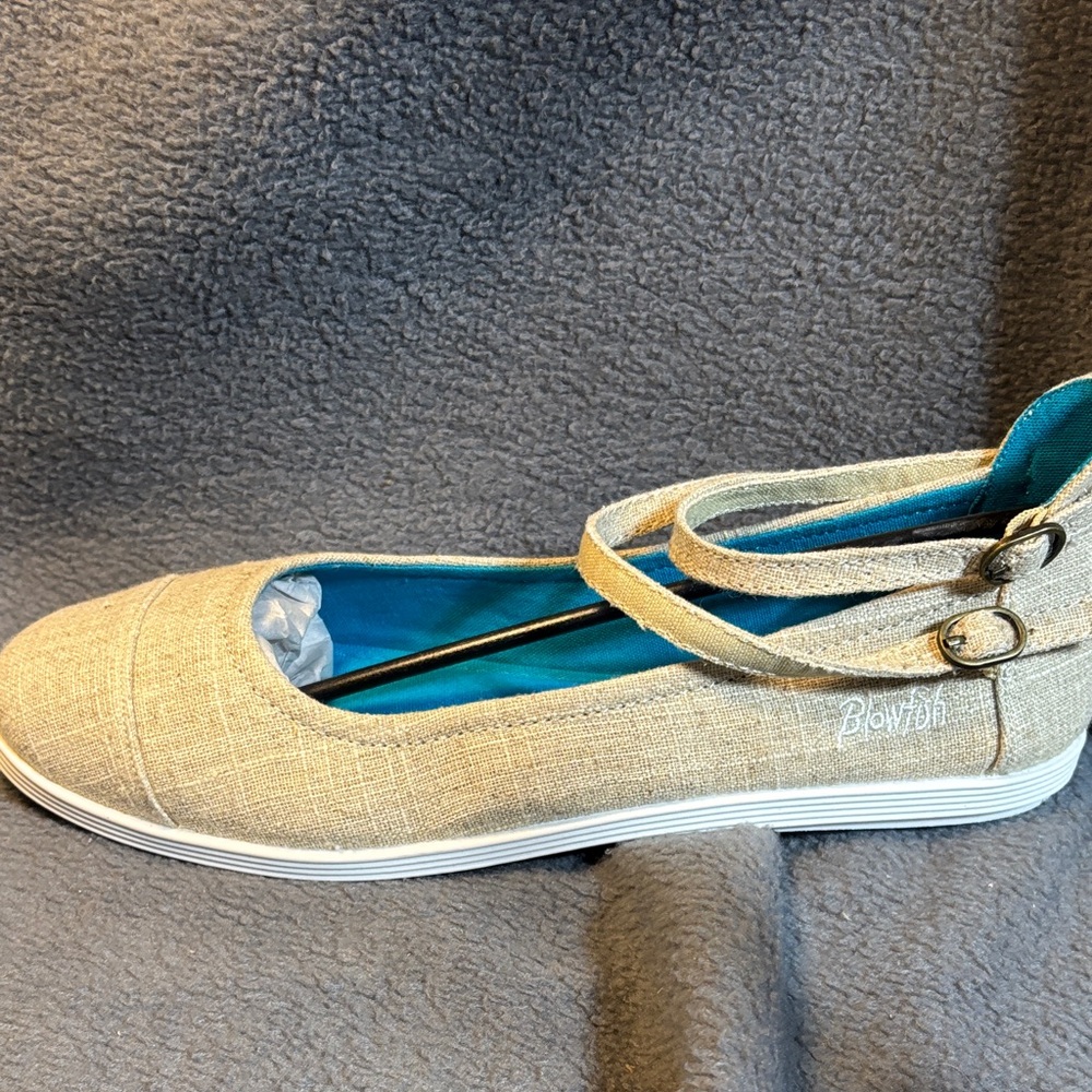 Elegant Beige Mary Jane Flats - Picture 5 of 8